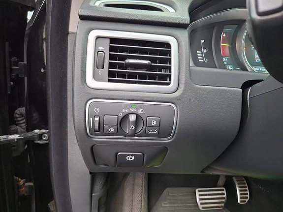 Volvo V70 9 of 16
