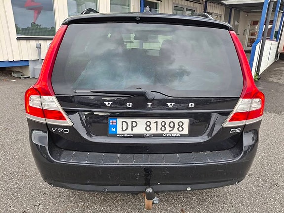 Volvo V70 3 of 16