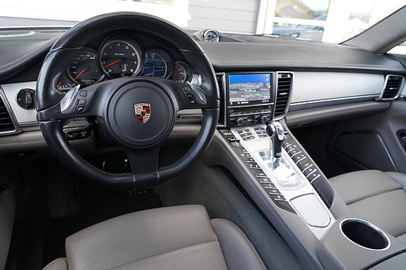 Porsche Panamera 14 of 20