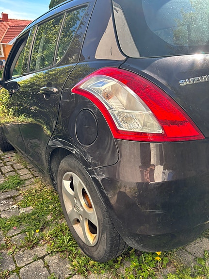 Suzuki Swift 13 of 14