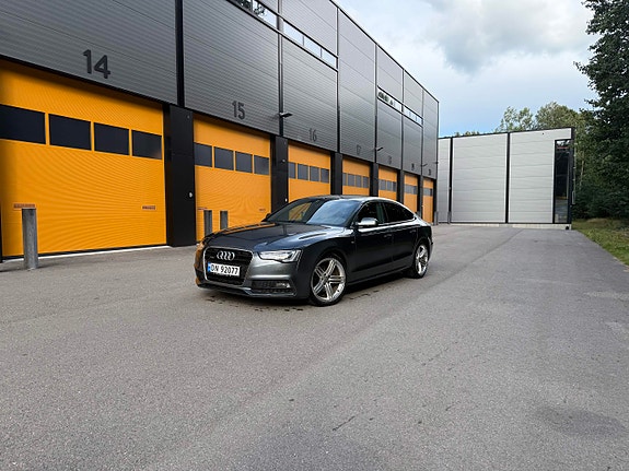 Audi A5 2 of 19
