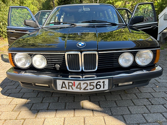 BMW 728i 24 of 25