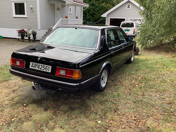 BMW 728i 23 of 25