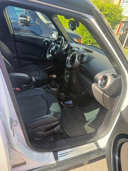 MINI Countryman Cooper D 9 of 11