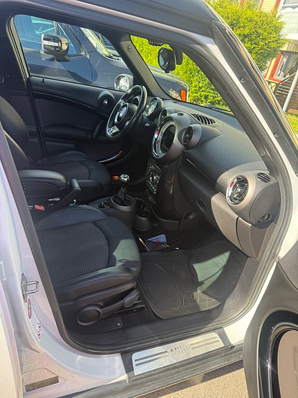 MINI Countryman Cooper D 8 of 11
