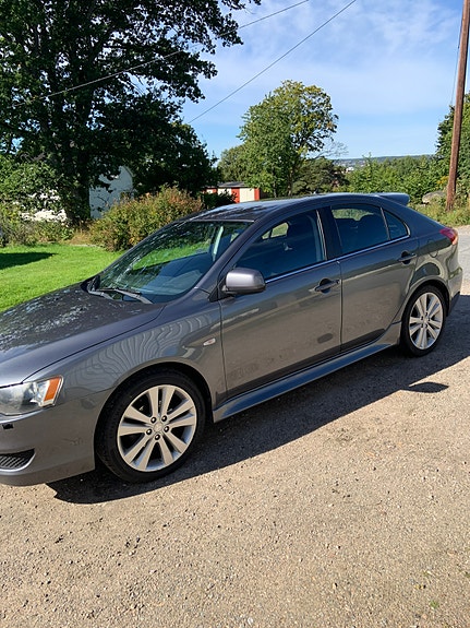 Mitsubishi Lancer 2 of 13
