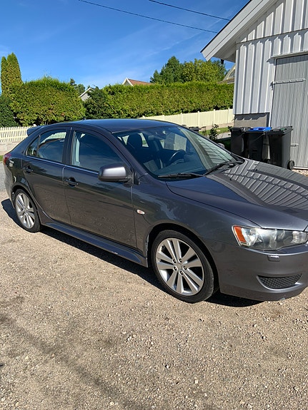 Mitsubishi Lancer 5 of 13