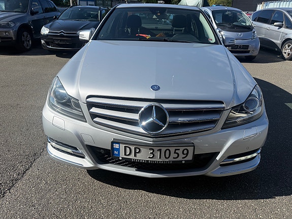 Mercedes-Benz C220 d 3 of 13