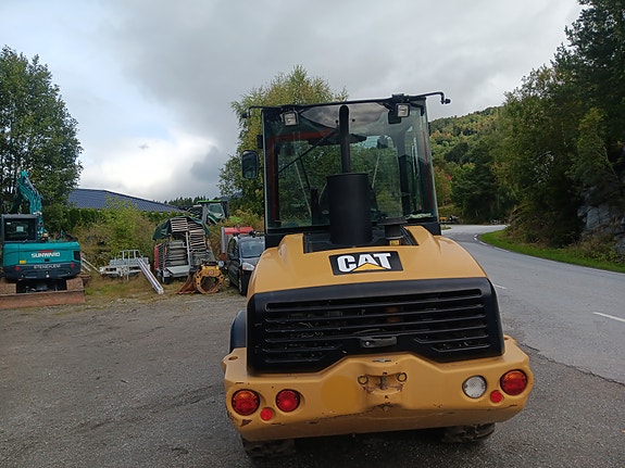 Cat 907H 6 of 6