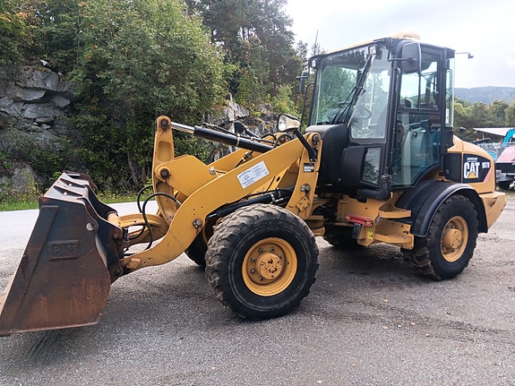 Cat 907H 3 of 6