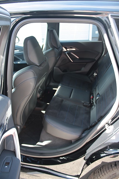 BMW iX1 20 of 30