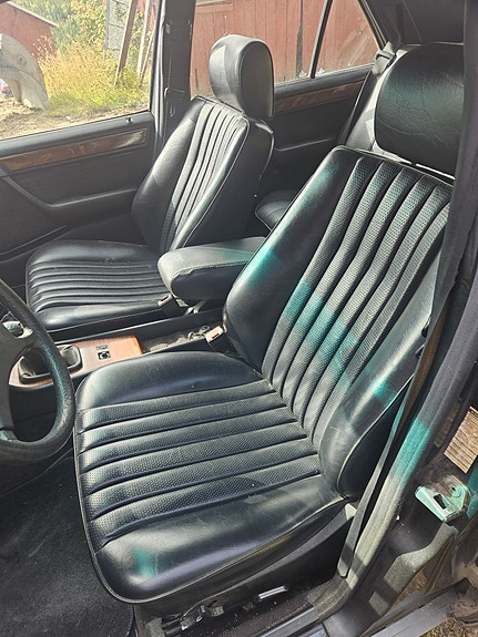 Mercedes-Benz E200 d 6 of 9