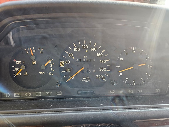 Mercedes-Benz E200 d 9 of 9