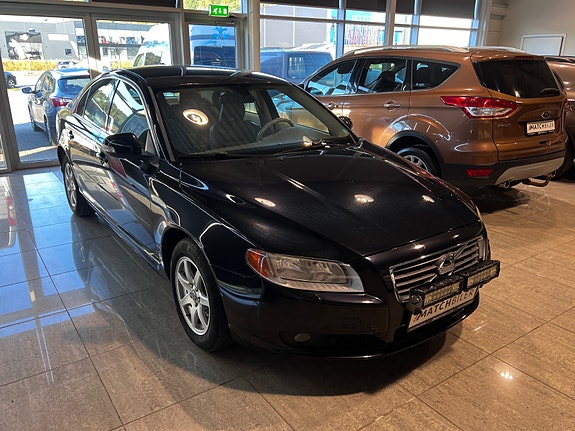 Volvo S80 4 of 30