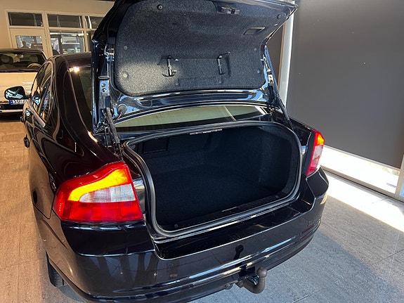 Volvo S80 13 of 30