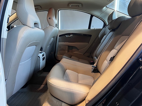 Volvo S80 16 of 30