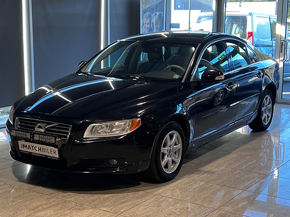 Volvo S80 2 of 30