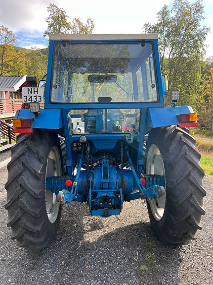 Ford 4610 3 of 13