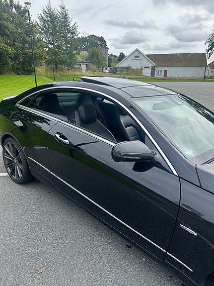 Mercedes-Benz E350 16 of 27