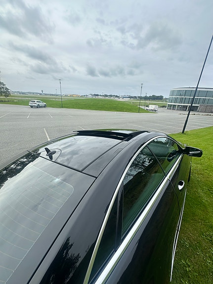 Mercedes-Benz E350 13 of 27