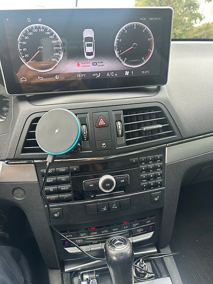 Mercedes-Benz E350 24 of 27