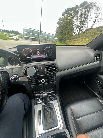 Mercedes-Benz E350 21 of 27