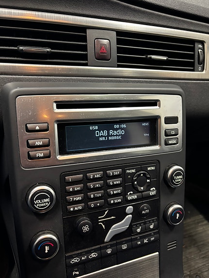Volvo V70 12 of 14