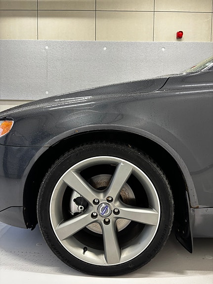 Volvo V70 8 of 14