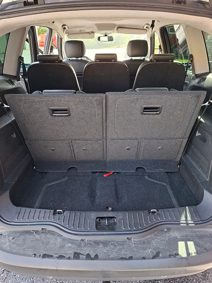 Ford S-MAX 10 of 17