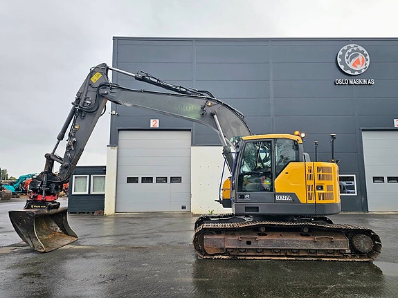 Volvo ECR235 EL, 2016 Mod, 8052 timer, Rototilt, Topcon GPS, Sentralsmøring, Nylig service og sertifisering. 3 of 30