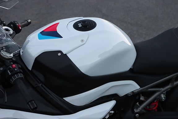 BMW S 1000 RR 8 of 24