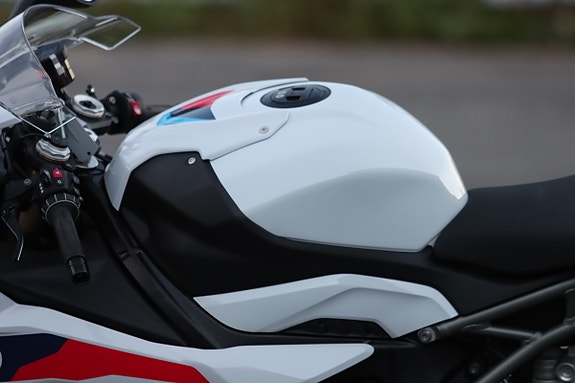 BMW S 1000 RR 18 of 24