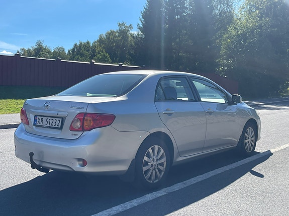 Toyota Corolla 5 of 11