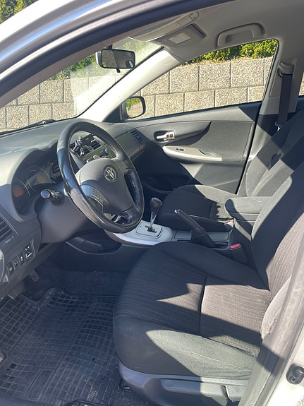 Toyota Corolla 10 of 11