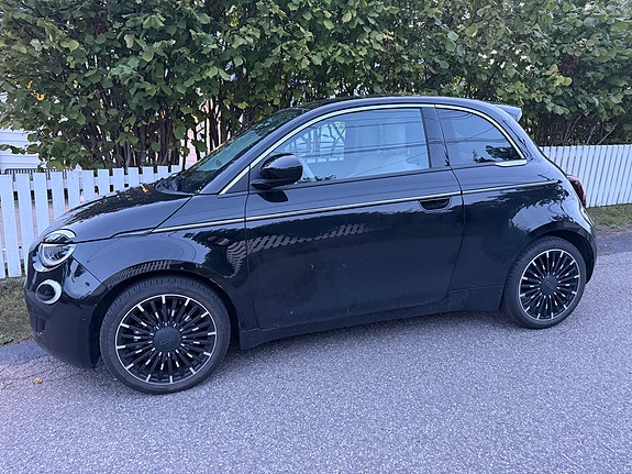 Fiat 500 2 of 3