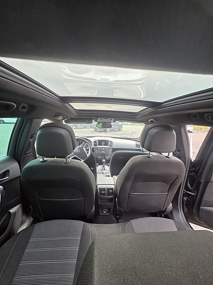 Opel Insignia 25 of 30