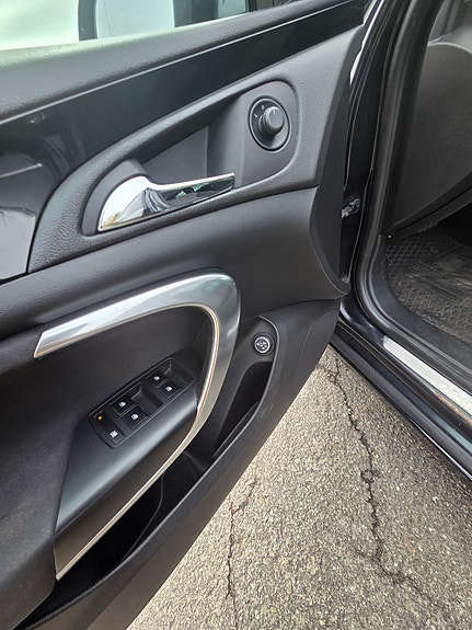 Opel Insignia 23 of 30