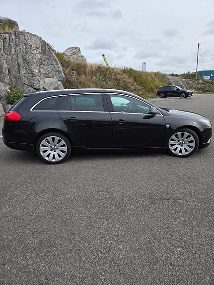 Opel Insignia 8 of 30