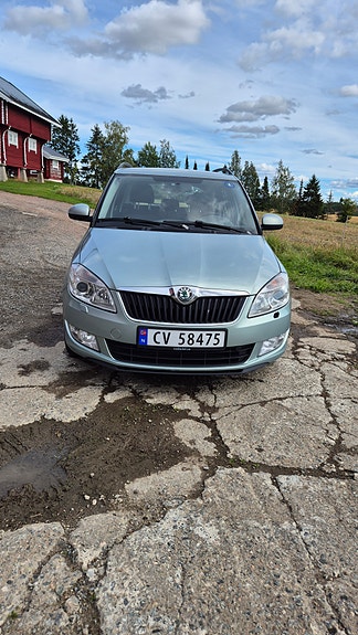 Skoda Fabia 2 of 30