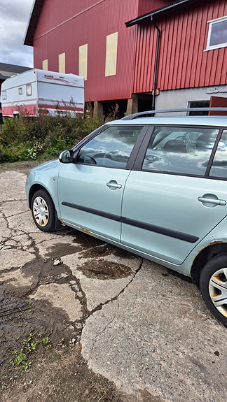 Skoda Fabia 5 of 30