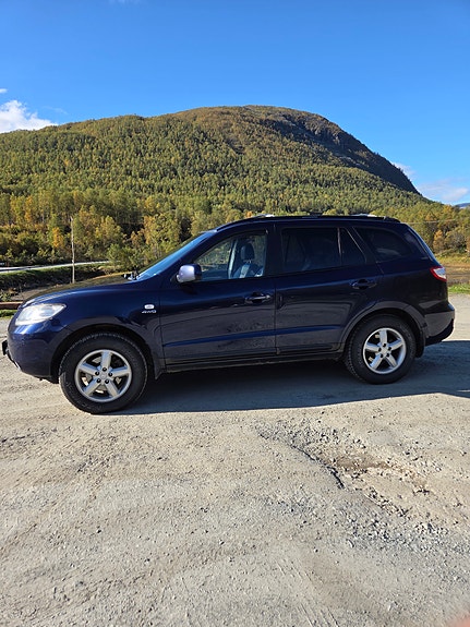 Hyundai Santa Fe 8 of 18