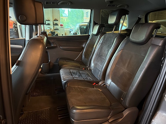 Volkswagen Sharan 7 of 13