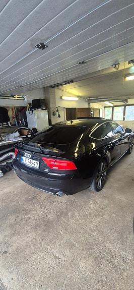 Audi A7 2 of 17