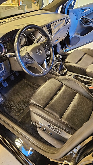 Opel Astra 21 of 25