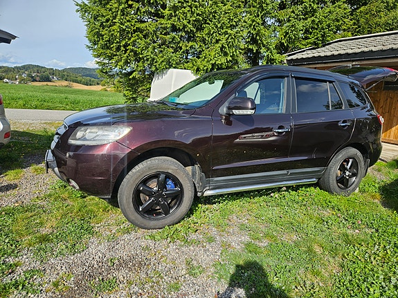 Hyundai Santa Fe 2 of 12