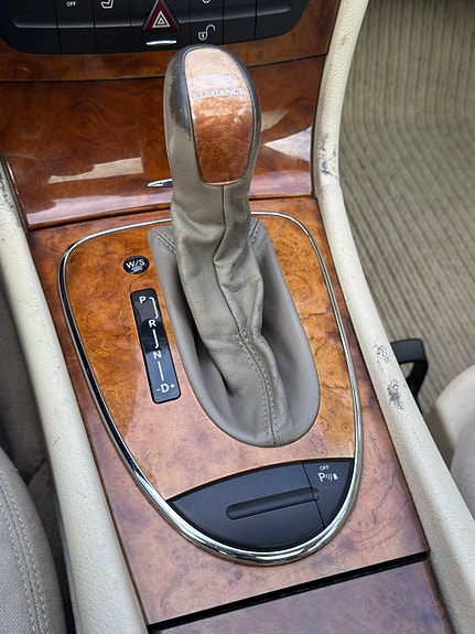 Mercedes-Benz E220 15 of 22