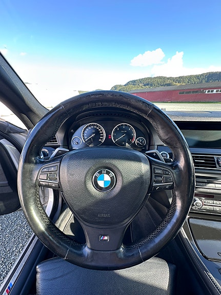 BMW 525d 26 of 28