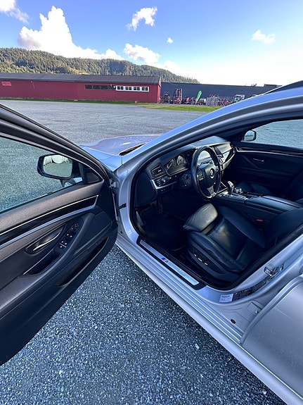 BMW 525d 16 of 28