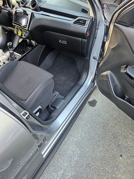 Suzuki Swift 10 of 11