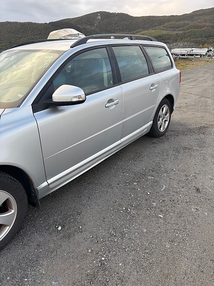 Volvo V70 9 of 9
